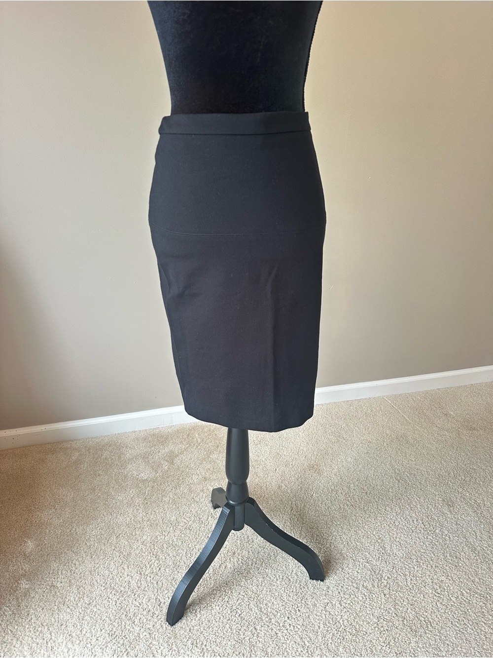 Peserico Sign Black Pencil Skirt - Sleek Tailored Silhouette